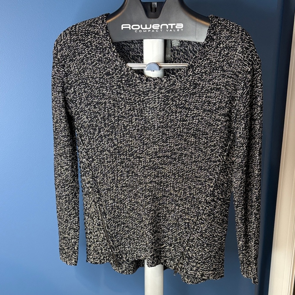 Quinn Black and White Knit Long Sleeve Top
